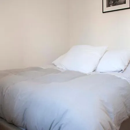 Calm Apt In Champ De Mars *