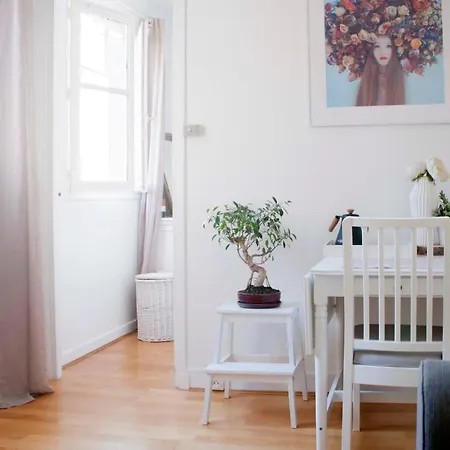 Calm Apt In Champ De Mars