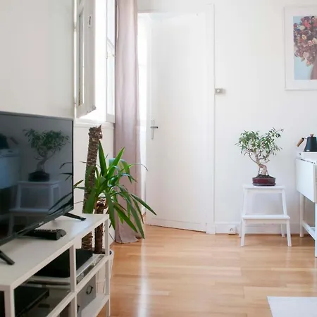 Calm Apt In Champ De Mars